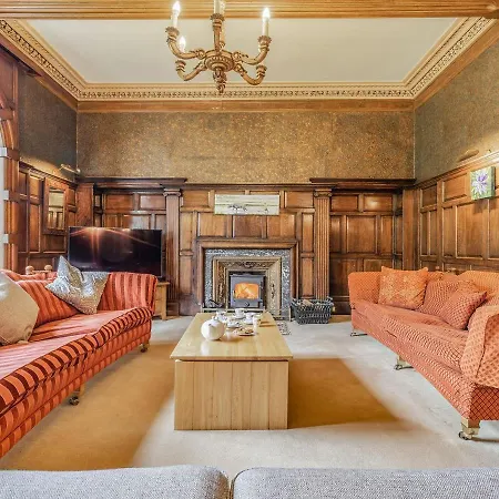 Elm Lodge Holiday home